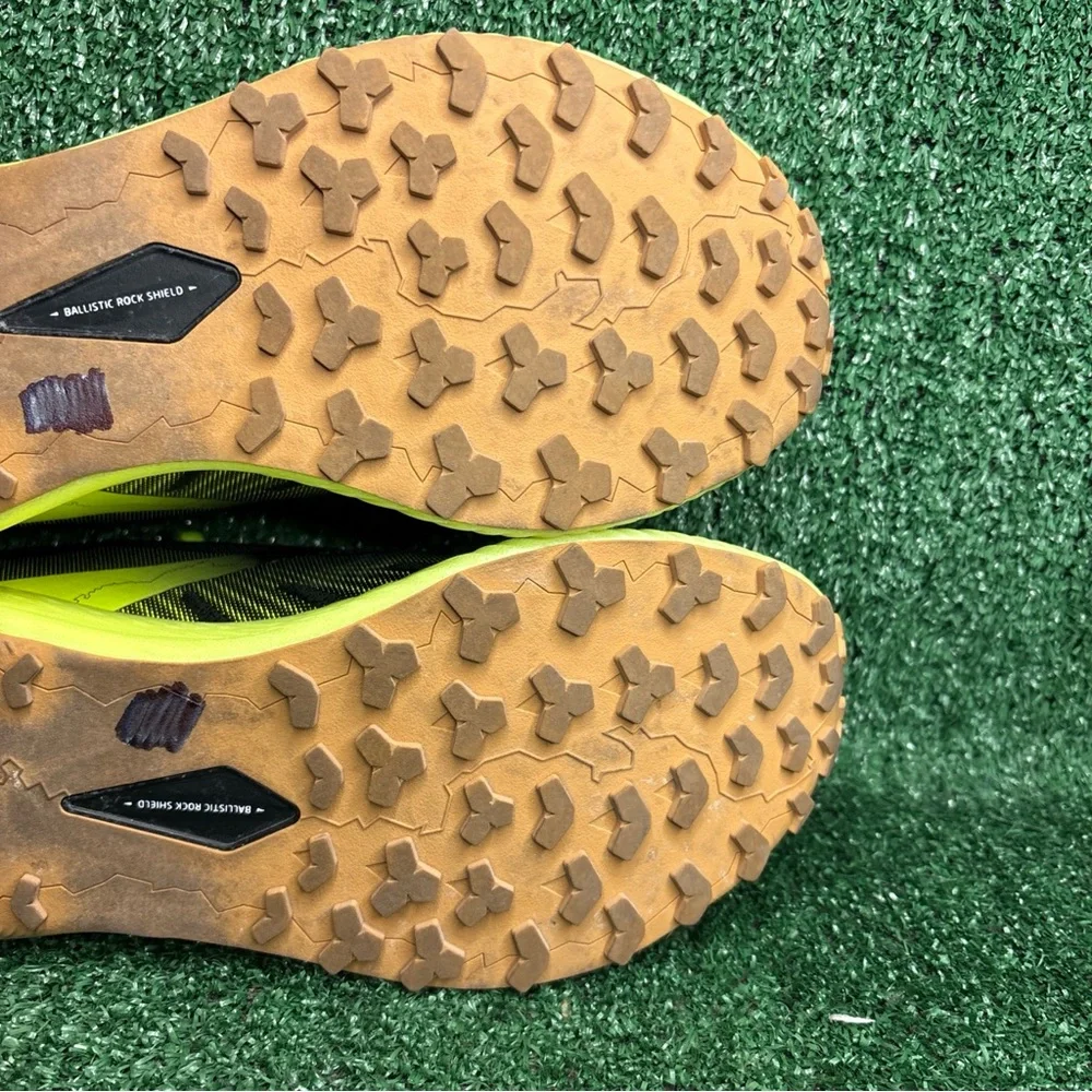 Brooks Catamount Trail Running Lace Up Shoes Black Yellow Mens Size 10 - Picture 9 of 12